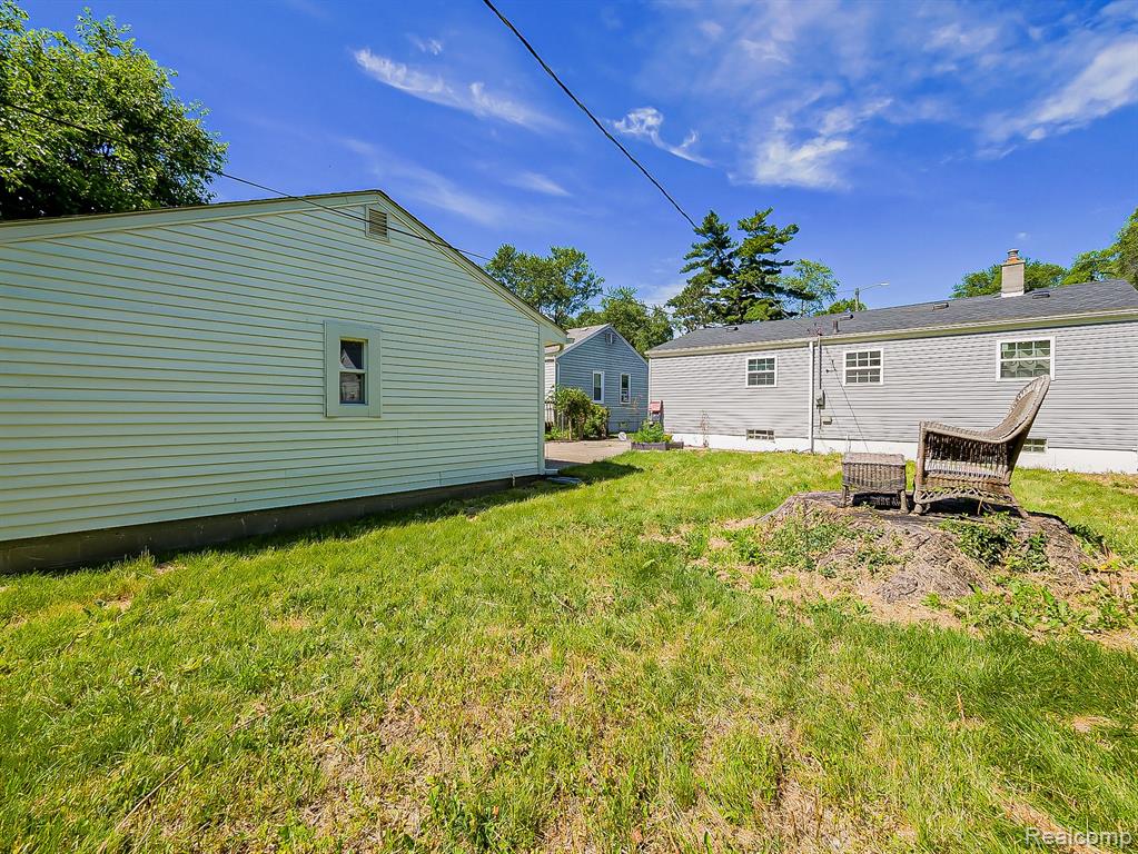 17424 Salem Street, Detroit, MI 48219 — Photo 16