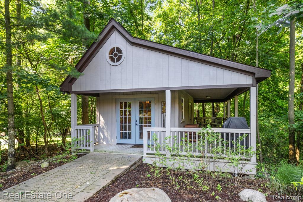 44211 CHEDWORTH Drive, Northville, MI 48167 — Photo 54