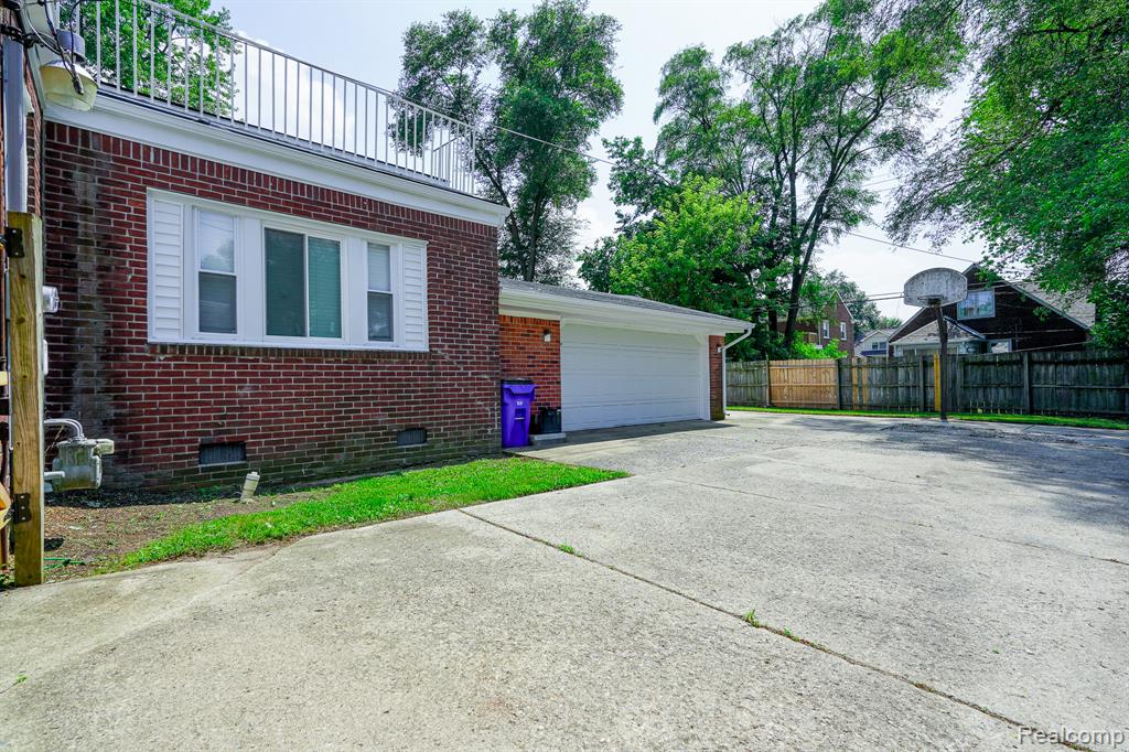 243 Newport Street, Detroit, MI 48215 — Photo 5