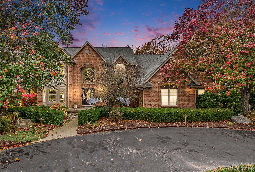 8925 Deerwood Road, Clarkston, MI 48348 — front exterior