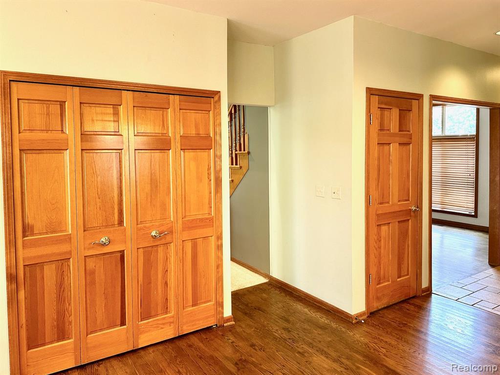 6763 BERRY POINTE Drive, Clarkston, MI 48348 — Photo 18