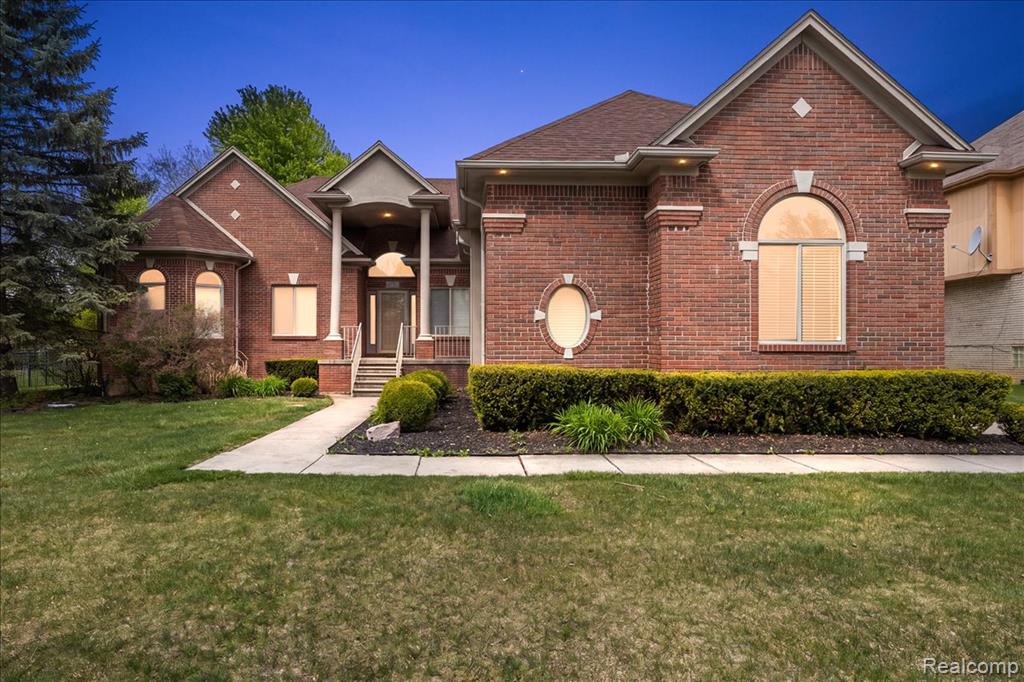49763 Decker Drive, Shelby Twp, MI 48317 — Photo 2