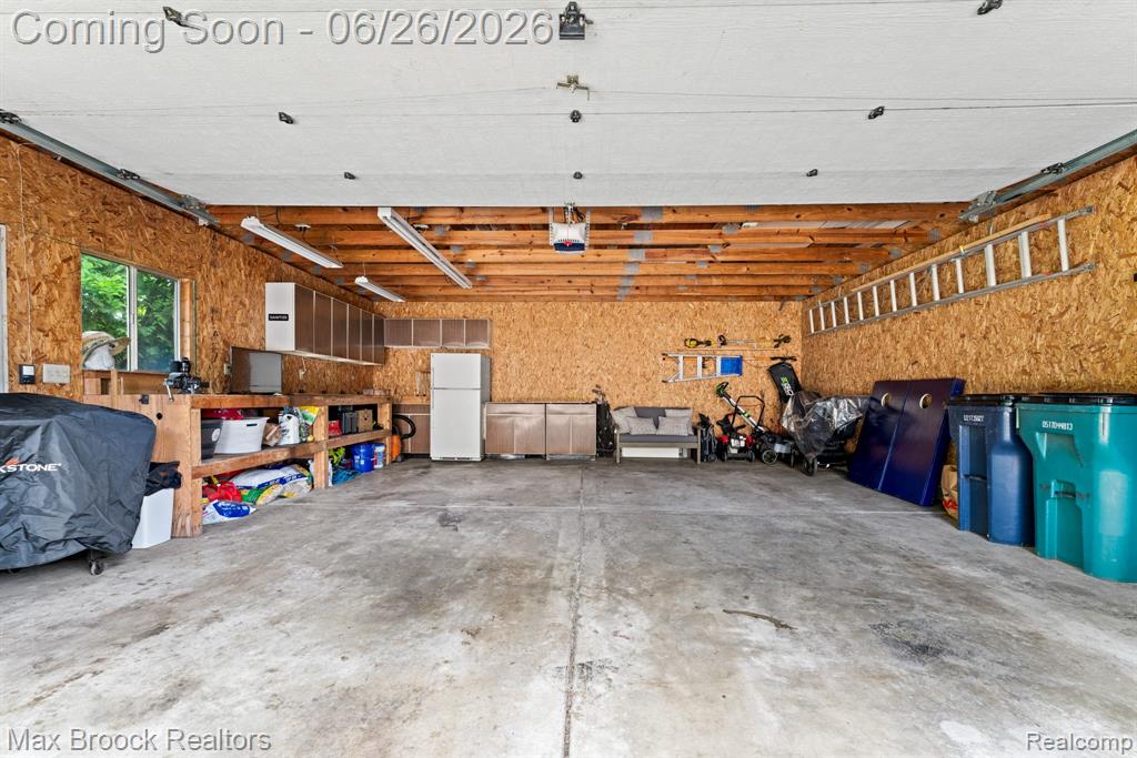 618 S Gainsborough Avenue, Royal Oak, MI 48067 — Photo 27