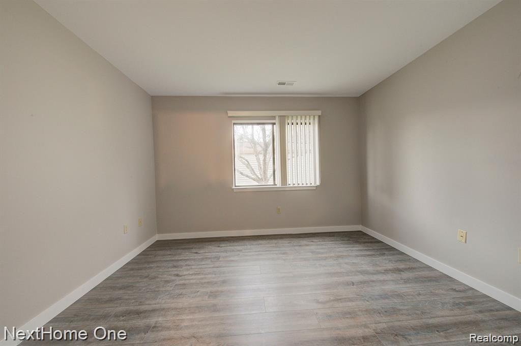 400 SPRING BROOKE Drive, Brighton, MI 48116 — Photo 19
