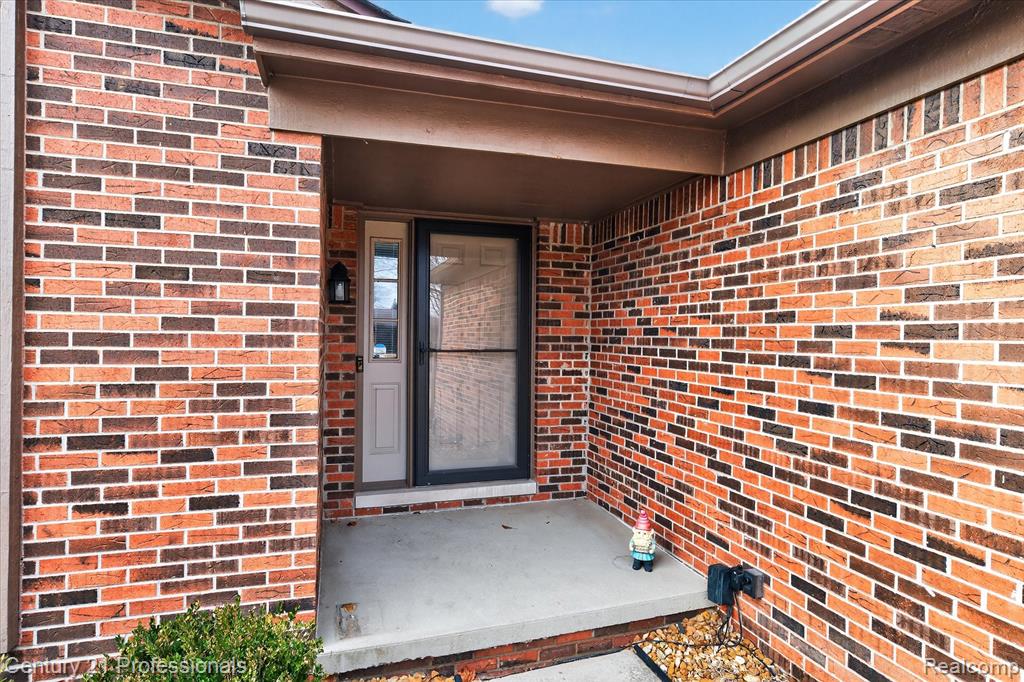 40365 La Grange Drive, Sterling Heights, MI 48313 — Photo 3