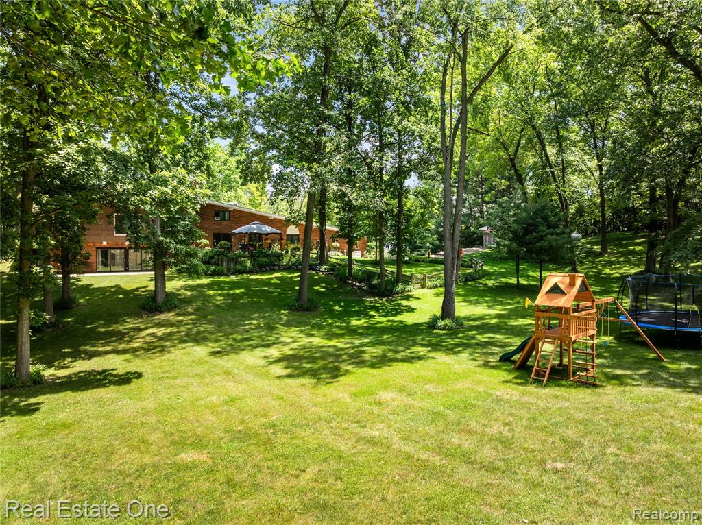 5336 Kensington Road, Brighton, MI 48114 — Photo 49