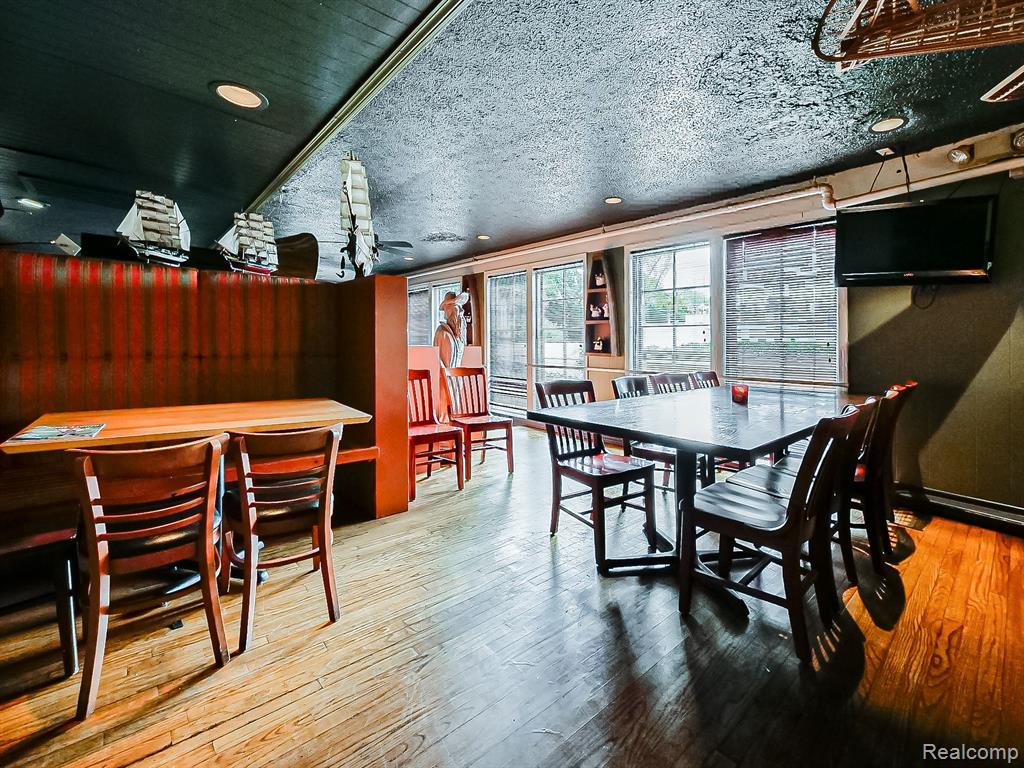 801 S LAPEER Road, Lake Orion, MI 48362 — Photo 42