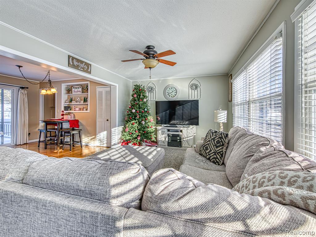 104 Valley Drive, Hudson, MI 49247 — Photo 5