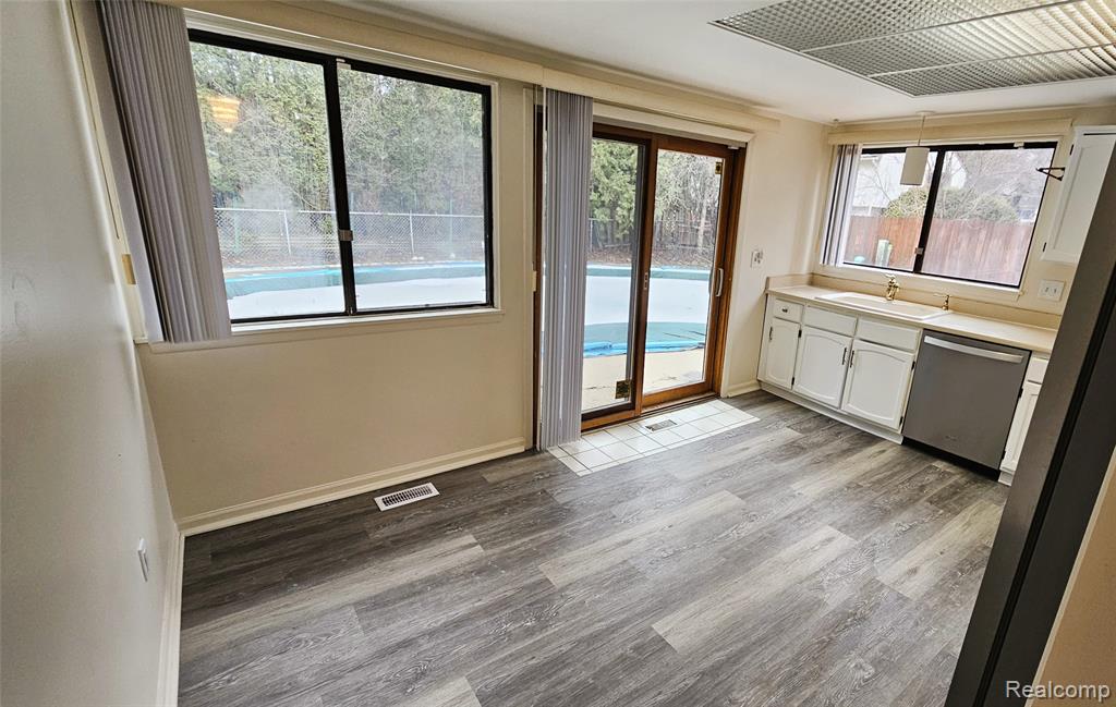 5231 Bantry Drive, West Bloomfield, MI — Photo 16