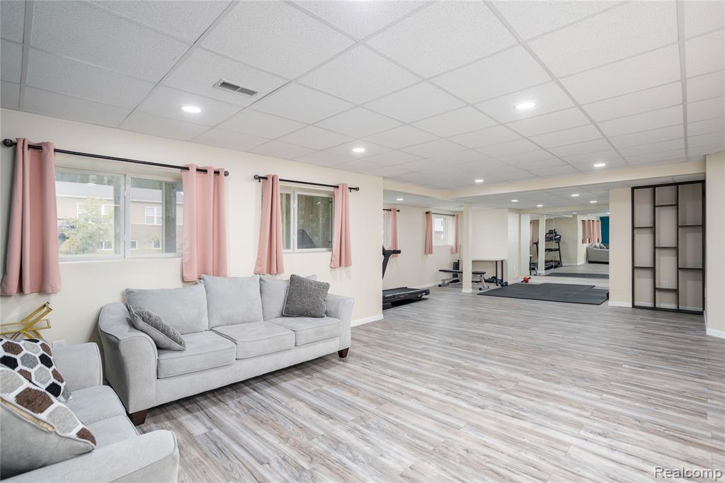 2391 Findley Circle, Lake Orion, MI — Photo 34