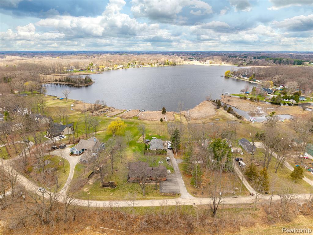 4609 Parker Drive, Howell, MI 48843 — Photo 46