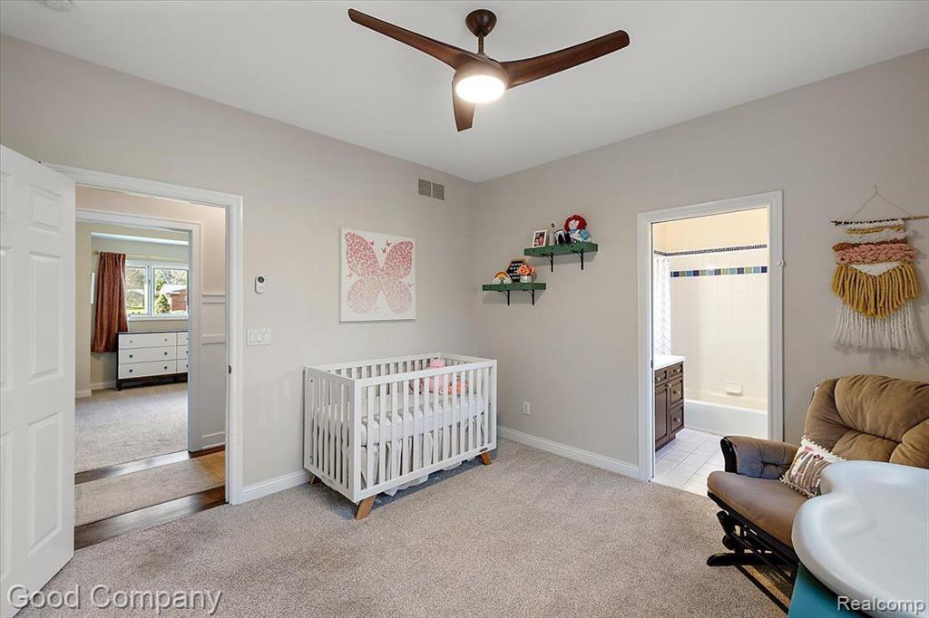 4671 BURNLEY Drive, Bloomfield Hills, MI 48304 — Photo 43