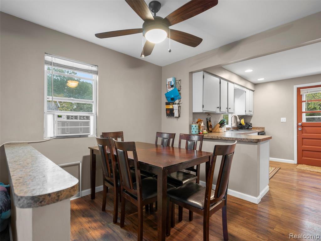 449 Joslyn Road, Lake Orion, MI 48362 — Photo 9