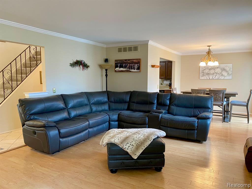 41962 STRATTON Drive, Clinton Twp, MI 48038 — Photo 14