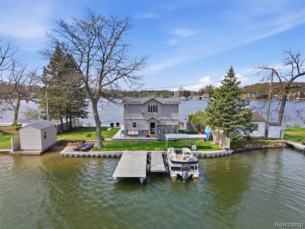 16342 Stages Island, Linden, MI 48451 — Photo 5