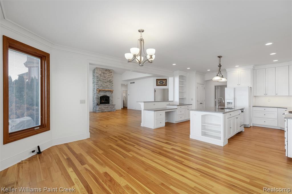 37580 Lakeshore Drive, Harrison Township, MI — Photo 28
