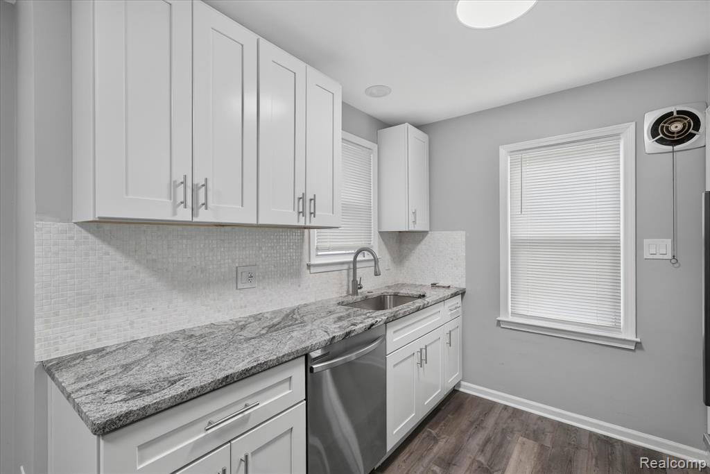 11548 Cardwell Street, Livonia, MI 48150 — Photo 9