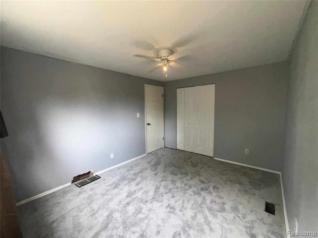 8737 Crestview Drive, Sterling Heights, MI 48312 — Photo 34