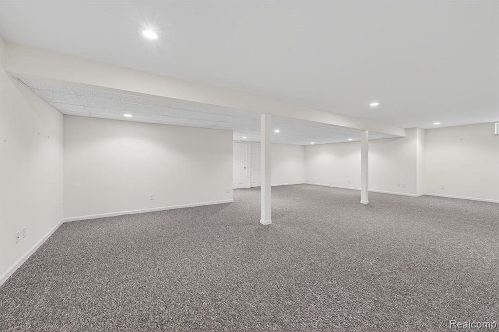 100 Aberdeen Drive, 36, Flushing, MI 48433 — Photo 47