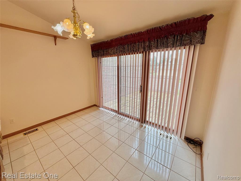 42827 Matthew Drive, Sterling Heights, MI 48313 — Photo 14