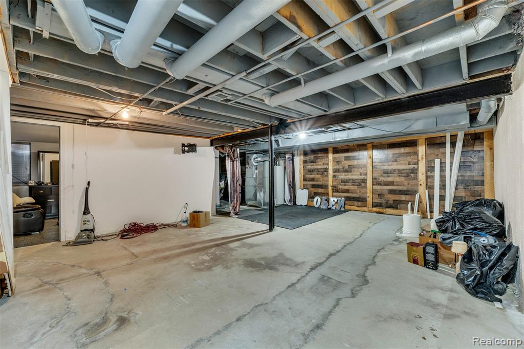 49285 Ashley Court, Shelby Twp, MI 48315 — Photo 46