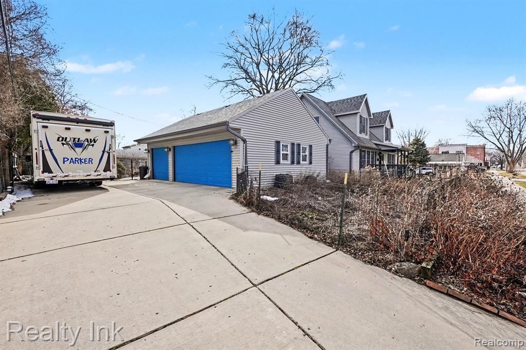 27132 Groveland Street, Madison Heights, MI 48071 — Photo 3