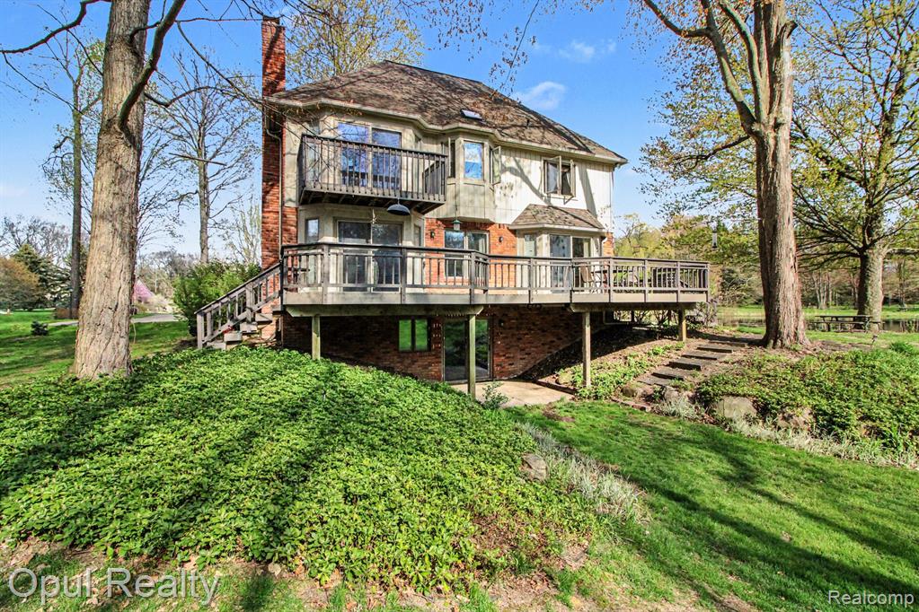 3575 Clark Circle, Commerce Twp, MI 48382 — Photo 5