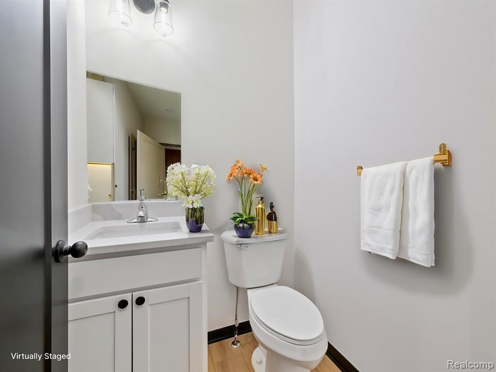 15563 MARILYN Avenue, Plymouth, MI 48170 — Photo 10