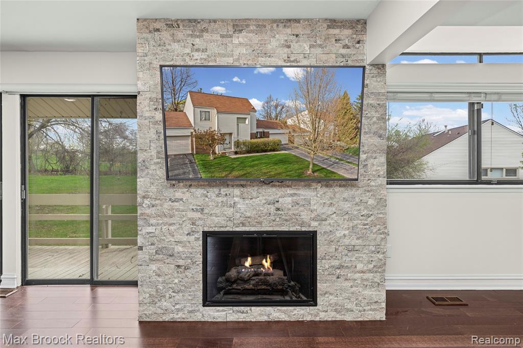 5324 Fairway Court, West Bloomfield, MI 48323 — Photo 10