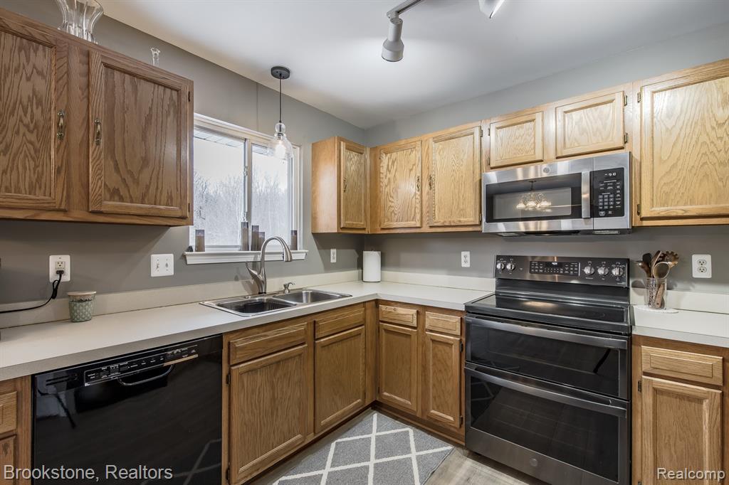 9305 Tiger Run Trail, Davison, MI 48423 — Photo 5