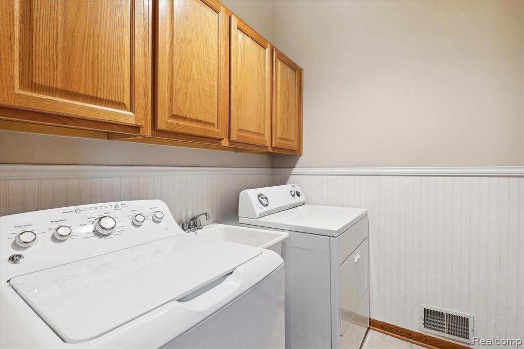 175 ESSEX Lane, Canton, MI 48187 — Photo 30