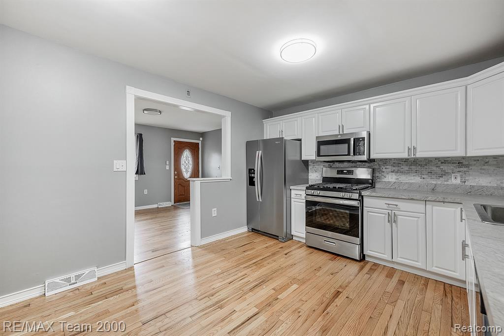 6325 FELLRATH Street, Taylor, MI 48180 — Photo 10