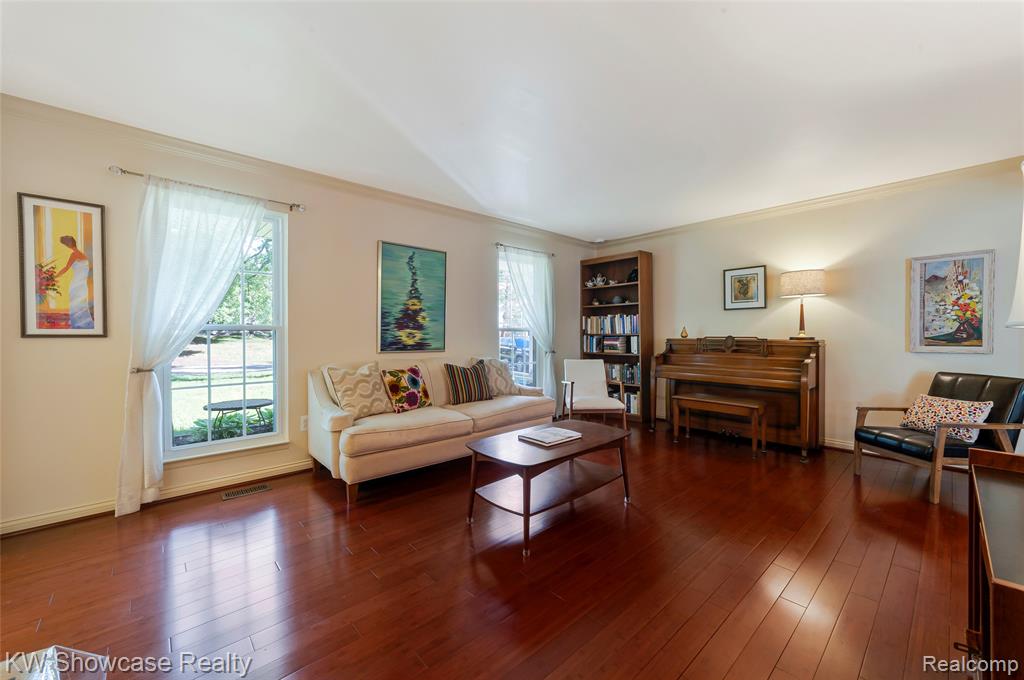 5409 S Piccadilly, West Bloomfield, MI — Photo 11