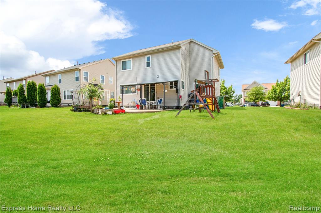 25244 INDEPENDENCE Trail, Warren, MI 48089 — Photo 32