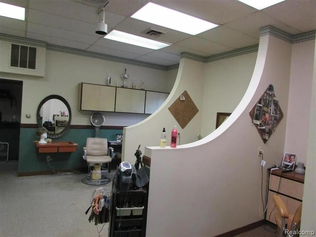 568 W CENTER Road, Essexville, MI 48732 — Photo 11