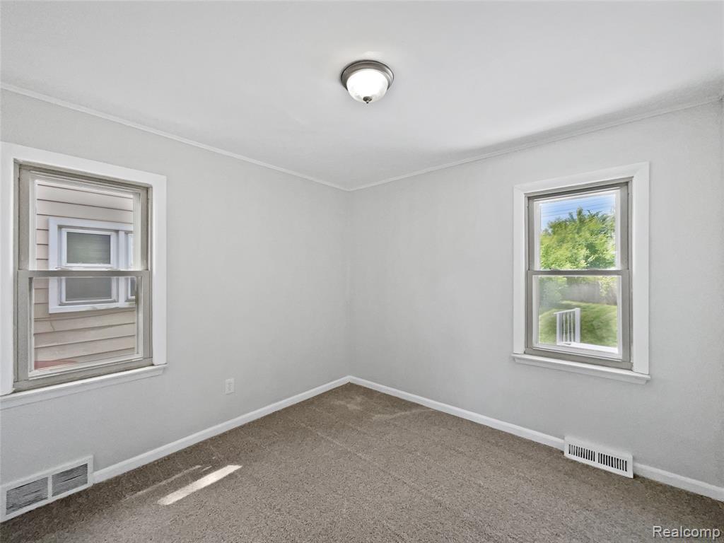 6330 Duncan Street, Taylor, MI 48180 — Photo 16