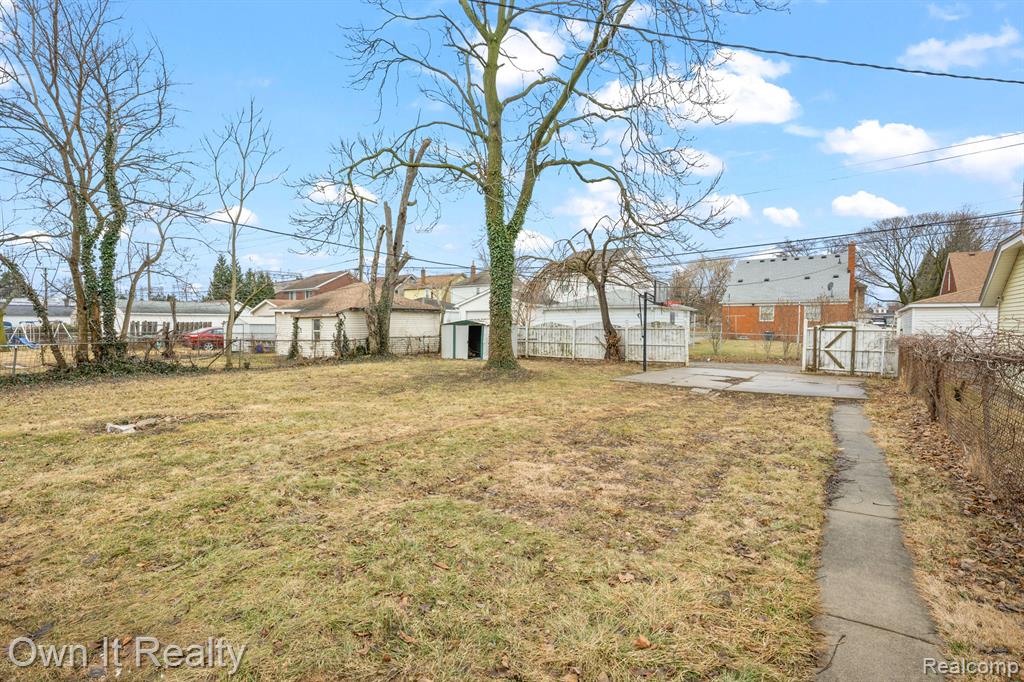 7335 Maple Street, Dearborn, MI 48126 — Photo 5