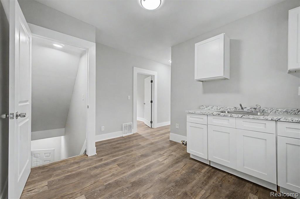 2971 Bewick Street, Detroit, MI 48214 — Photo 30