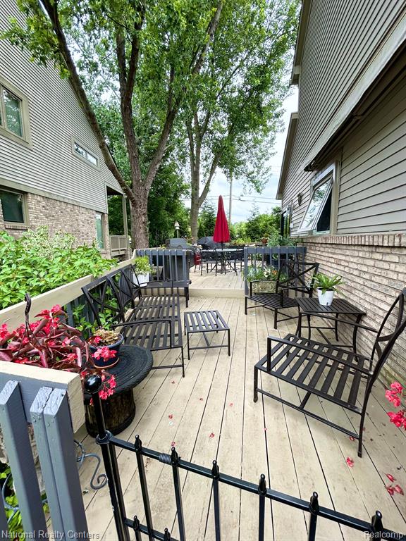 35573 CROSS CREEK N, Farmington Hills, MI 48331 — Photo 41