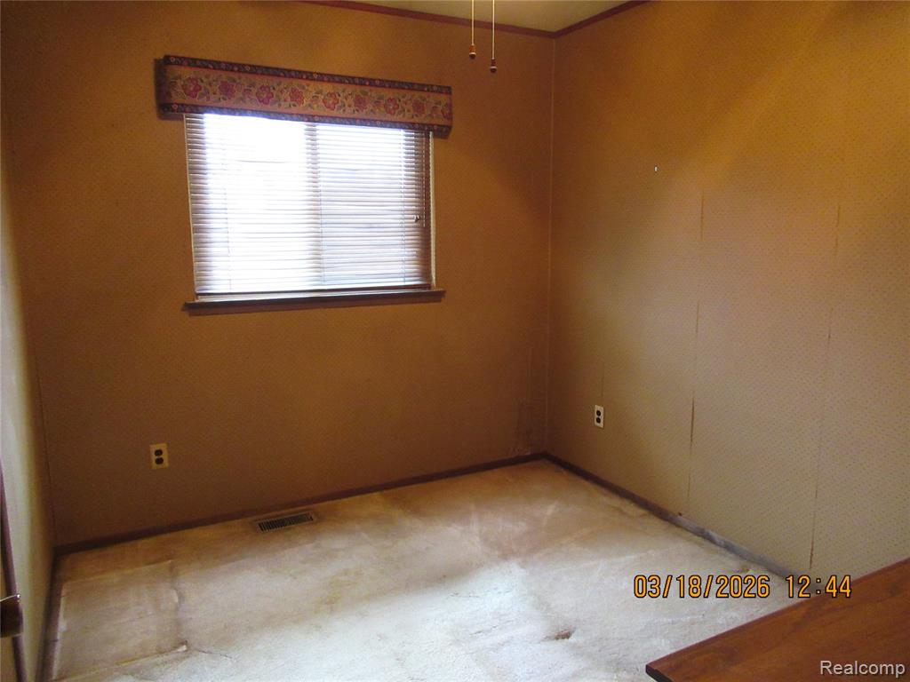 22457 Old Mill Court, Woodhaven, MI 48183 — Photo 12