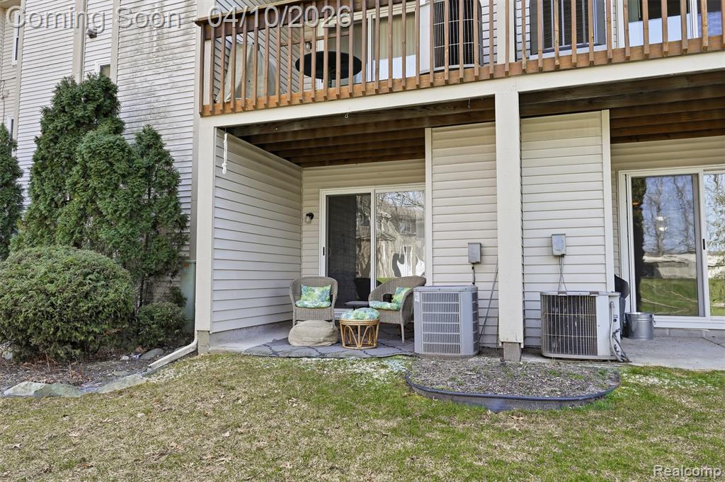 4964 Oak Hill Drive, Waterford, MI 48329 — Photo 26