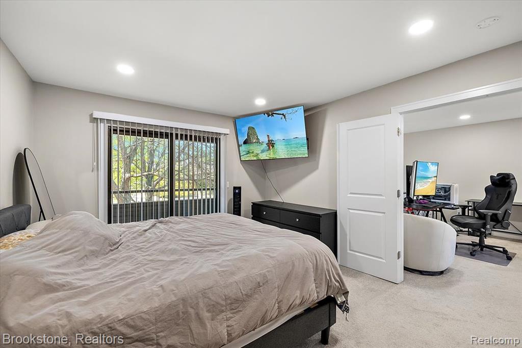 525 Oxford Court, Rochester Hills, MI 48307 — Photo 31