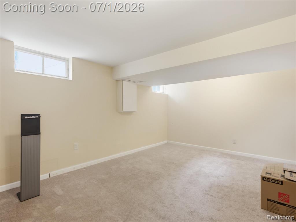 6195 Lake Forest Drive, Grand Blanc, MI 48439 — Photo 31