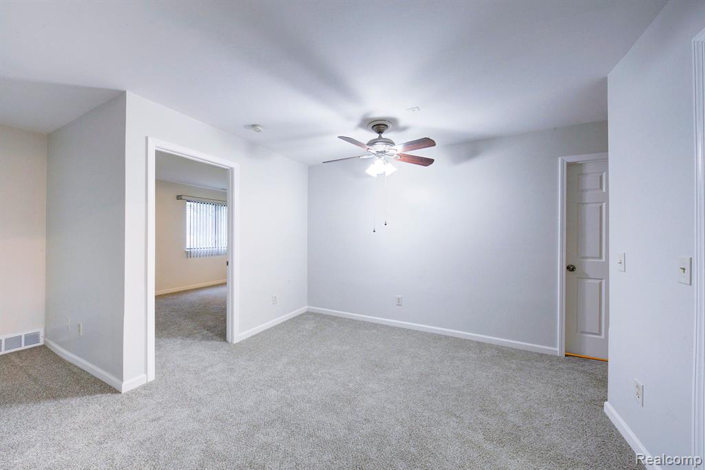 42489 Lilley Pointe Drive, Canton, MI 48187 — Photo 9
