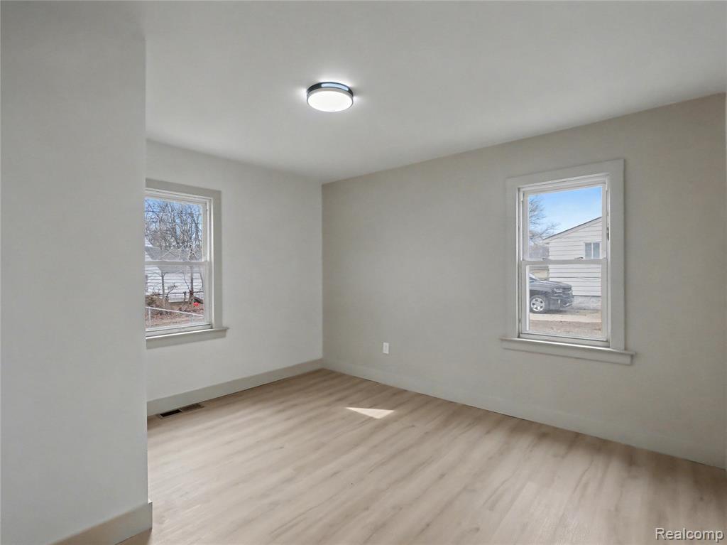1032 E Maxlow Avenue, Hazel Park, MI 48030 — Photo 23