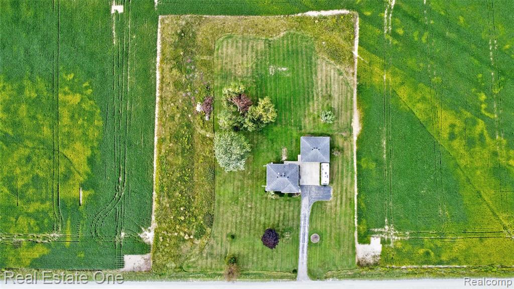 9772 Crawford Road, Columbus, MI — Photo 37