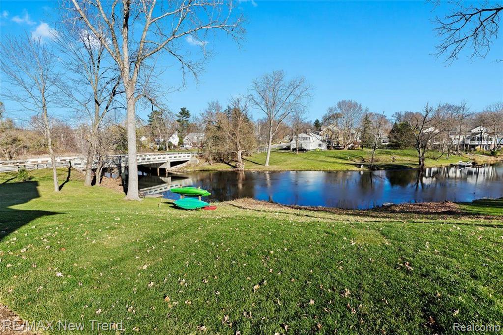 311 CAROLINE Street, Milford, MI 48381 — Photo 7