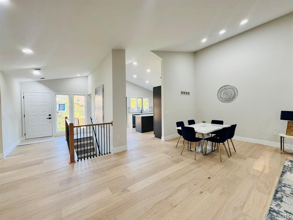 5616 Hillcrest Circle W, West Bloomfield, MI — Photo 6