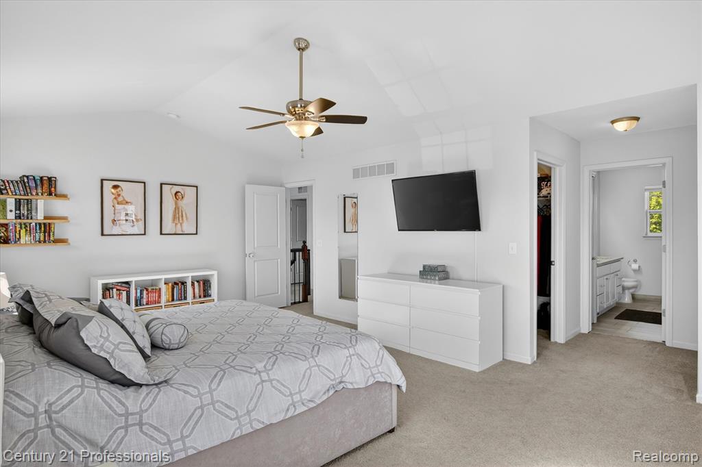 8871 Dover Court, Livonia, MI 48150 — Photo 19