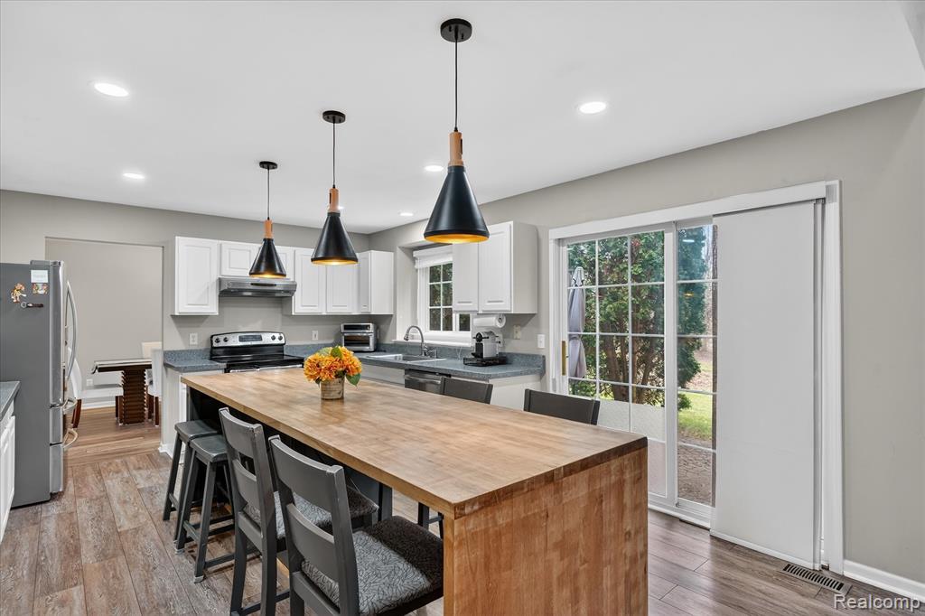1029 White Trail, Wixom, MI 48393 — Photo 14